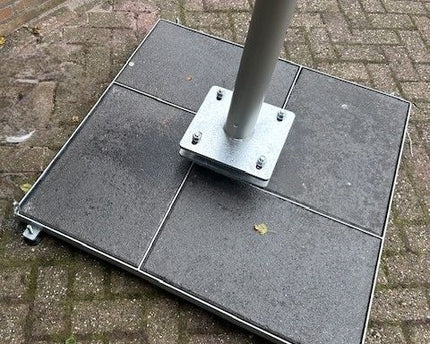 AlarmsysteemExpert.nl Cameramast verplaatsbaar aluminium 4 meter Ø 90mm met tegelframe