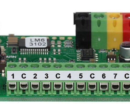 Jablotron JA-118M BUS module voor magnetische detectoren - 8 ingangen